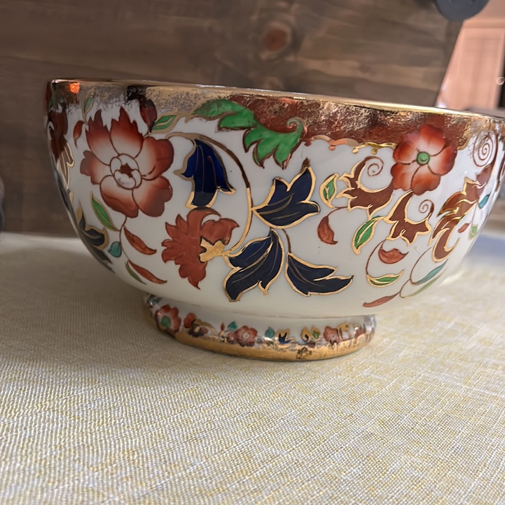 Old Castle AMHERST ironstone serving bowl with Imari style floral design.